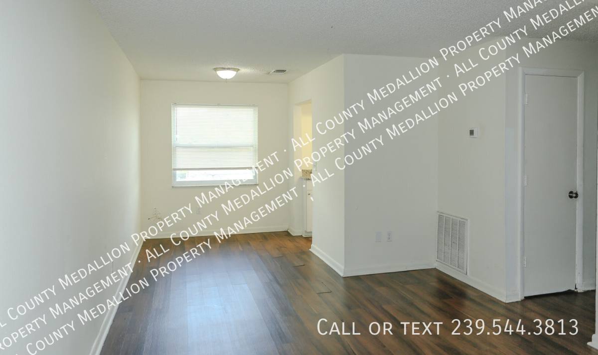 Condo for rent at 4331 Glenwood Ave, Fort Myers, FL 33905