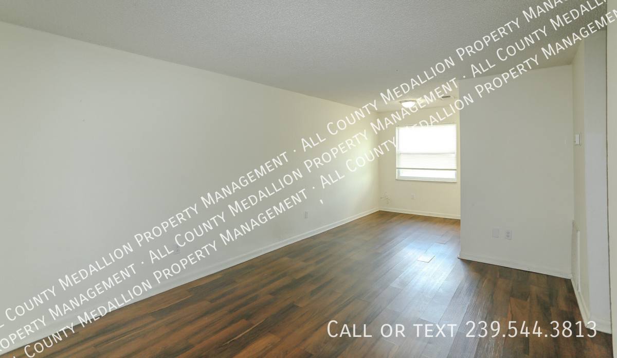 Condo for rent at 4331 Glenwood Ave, Fort Myers, FL 33905