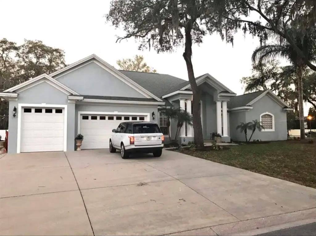 Apartment for rent at 1070 Lake Deeson Woods Lane, Lakeland, FL 33805
