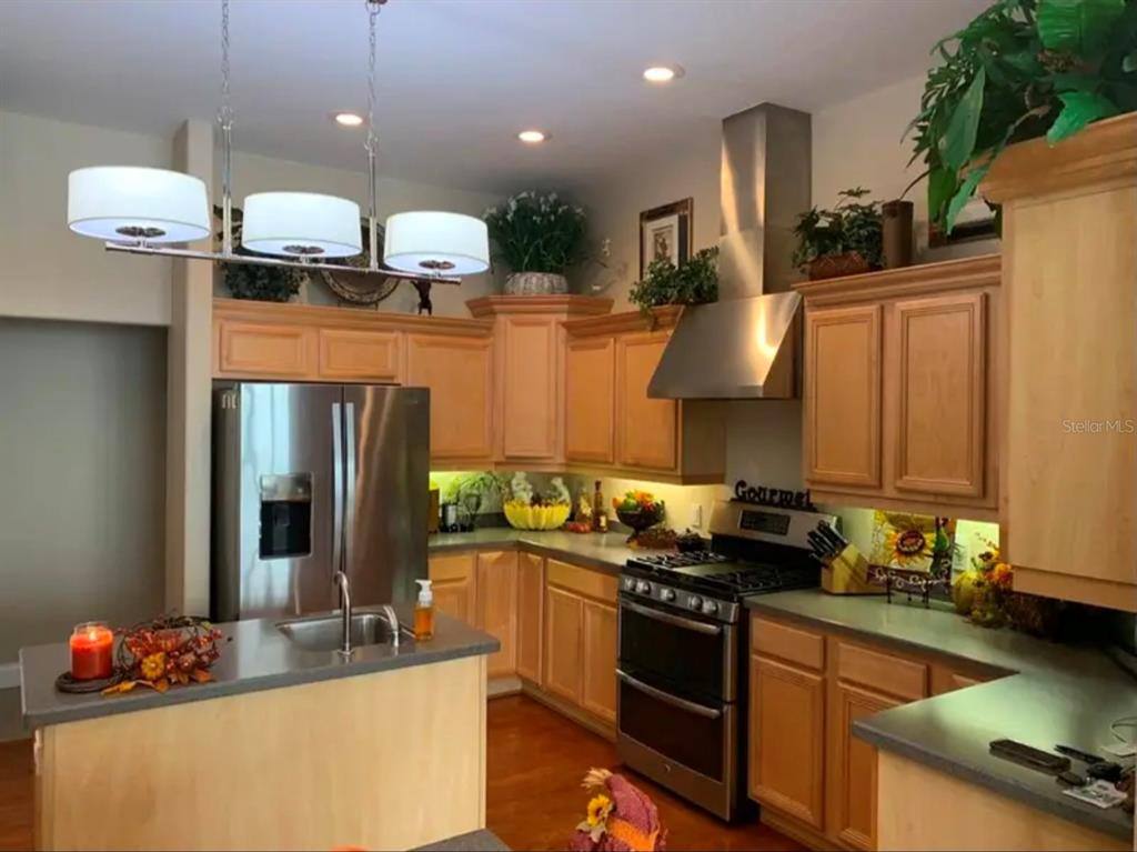 Apartment for rent at 1070 Lake Deeson Woods Lane, Lakeland, FL 33805