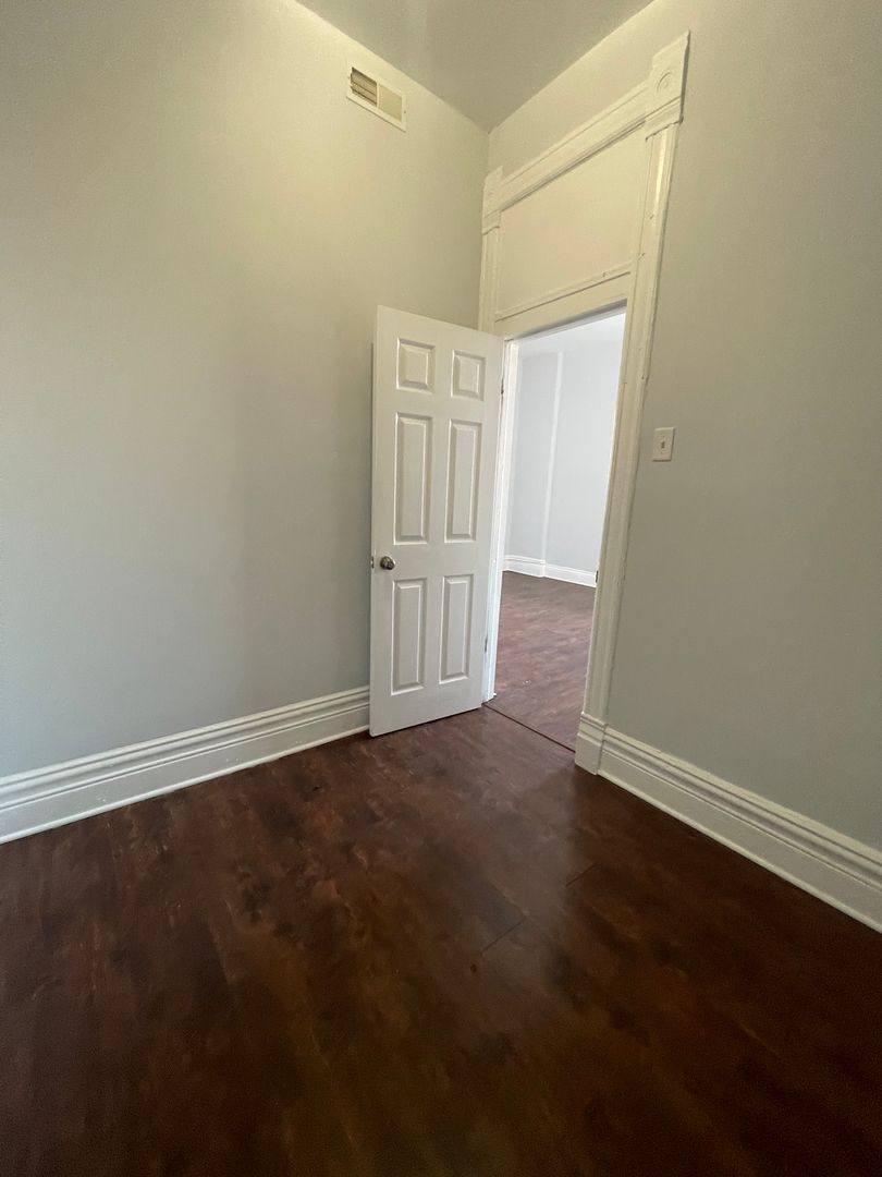 2003 W Cermak Rd, Chicago, IL 60608 - Apartment for Rent - Image 10