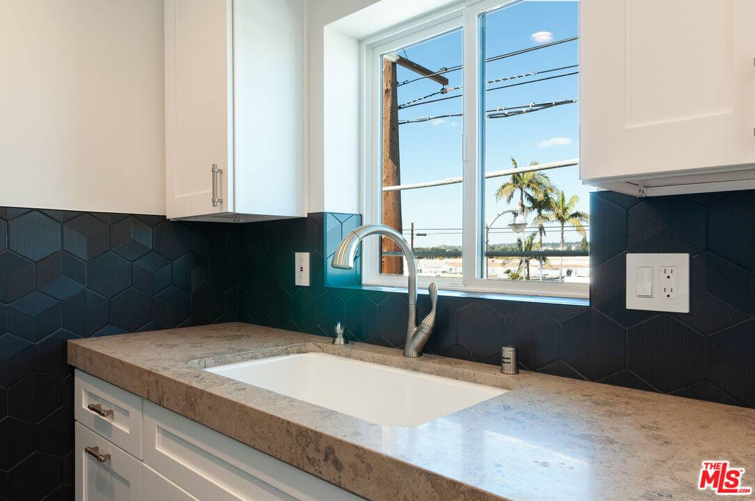 Apartment for rent at 1310 W Valencia Dr #13101306 5, Fullerton, CA 92833