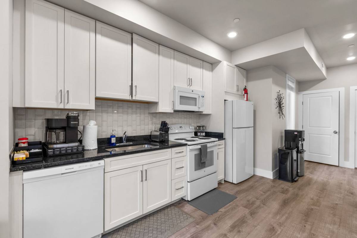 713 16th St NE, Washington, DC 20002 - Apartment for Rent - Image 4
