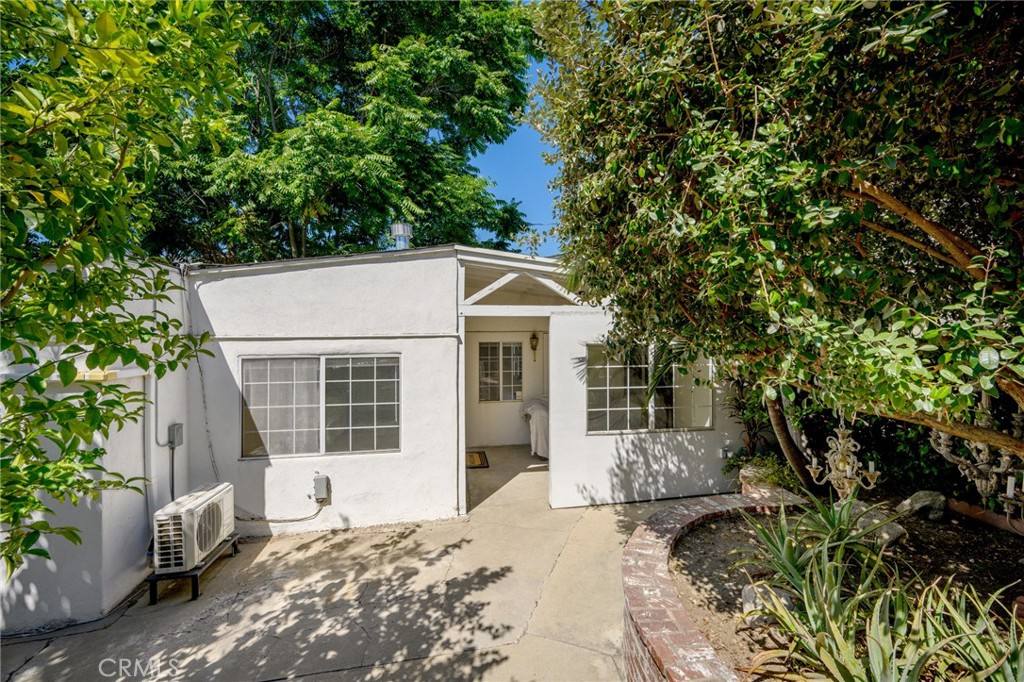 Apartment for rent at 2728 Mayfield Ave #2728B, La Crescenta, CA 91214