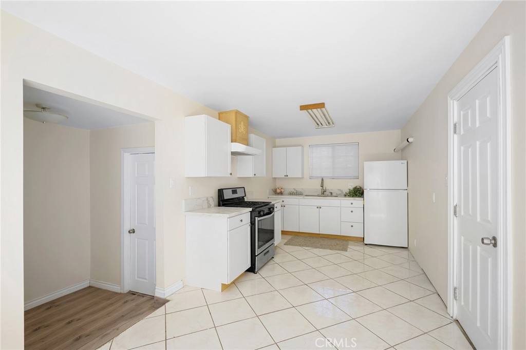 Apartment for rent at 2728 Mayfield Ave #2728B, La Crescenta, CA 91214