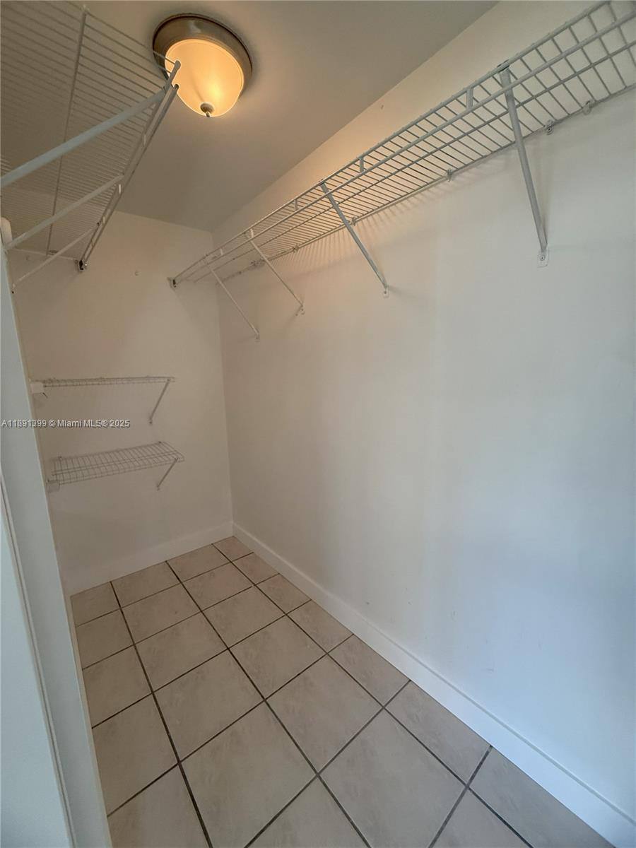 Apartment for rent at 11821 SW 185th Terrace, Miami, FL 33177