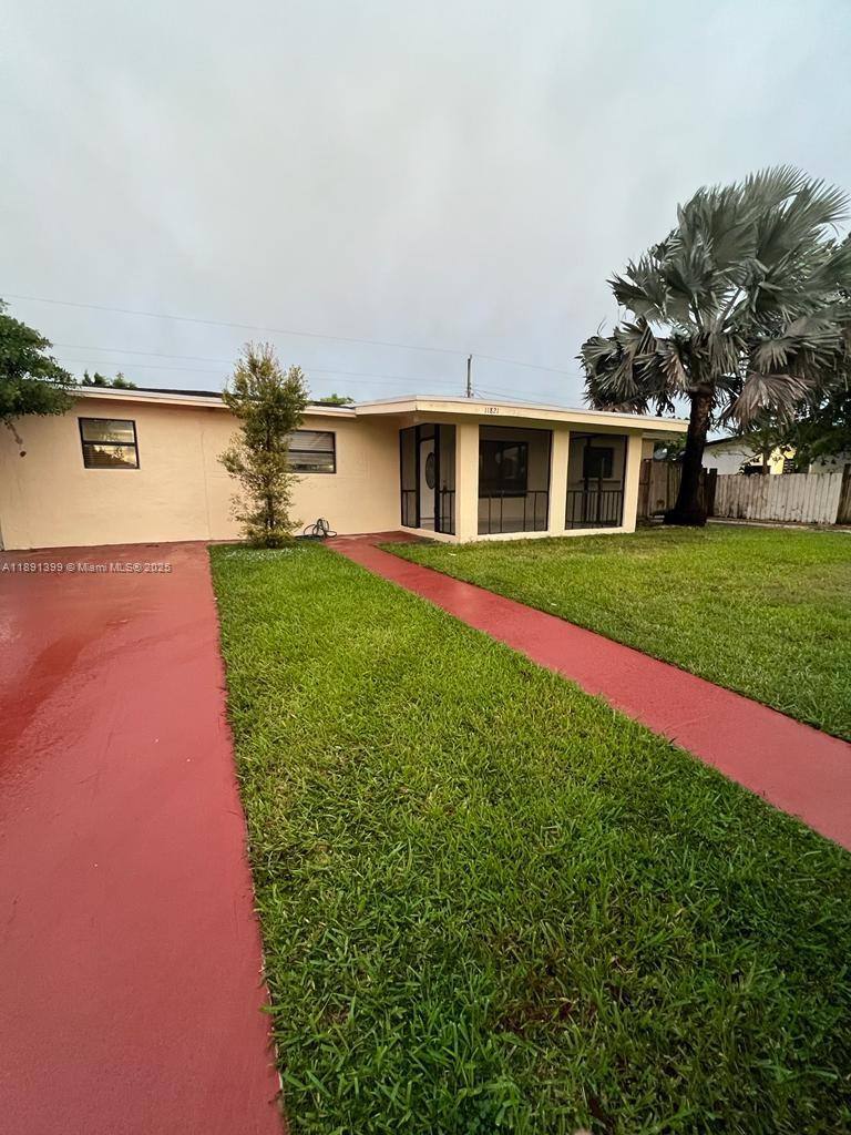 Apartment for rent at 11821 SW 185th Terrace, Miami, FL 33177