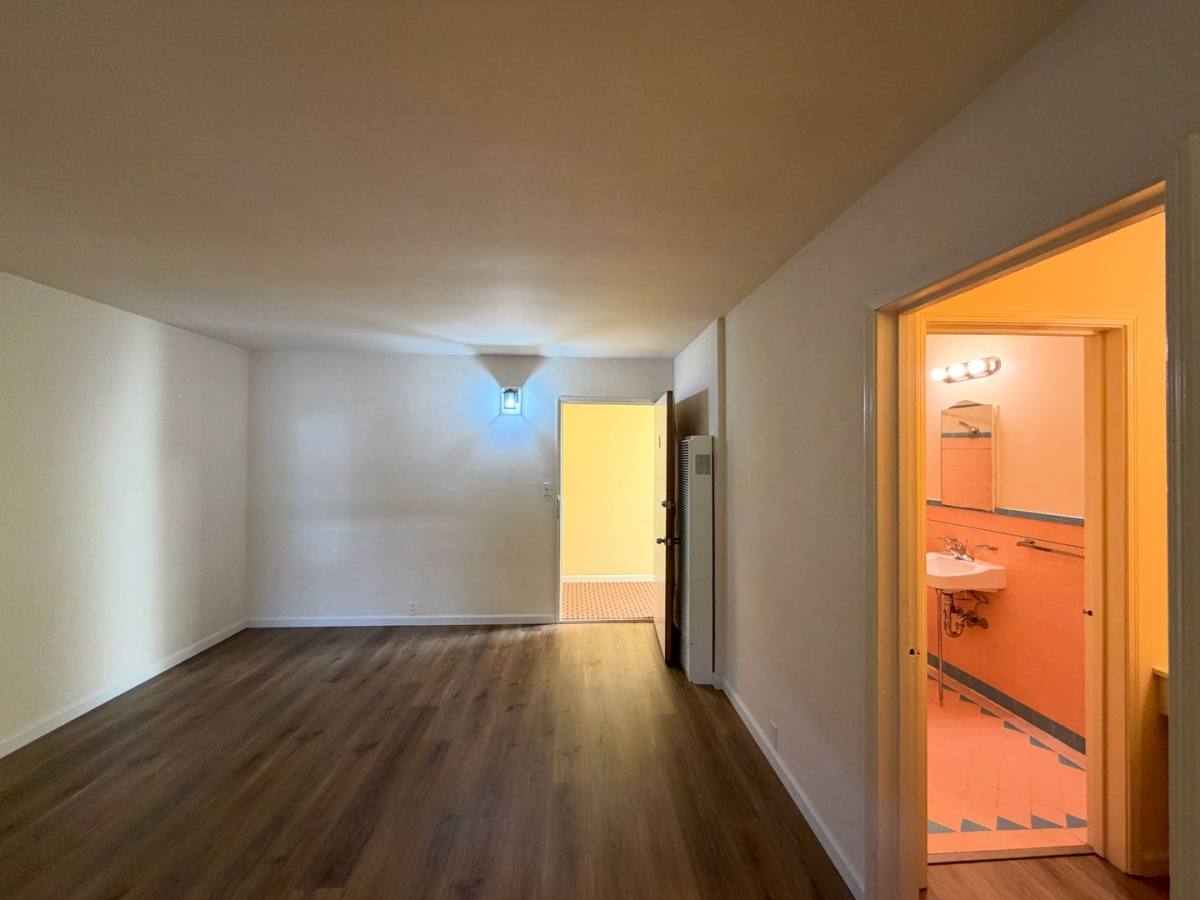 Apartment for rent at 3732-3744 Grand Ave, Oakland, CA 94610