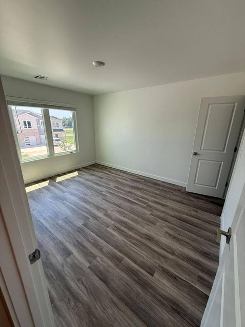 1012 Prominent Way, Edmond, OK 73003 - House for Rent - Image 3