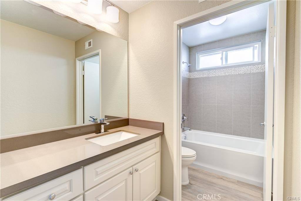 Apartment for rent at 23821 Villena, Mission Viejo, CA 92692