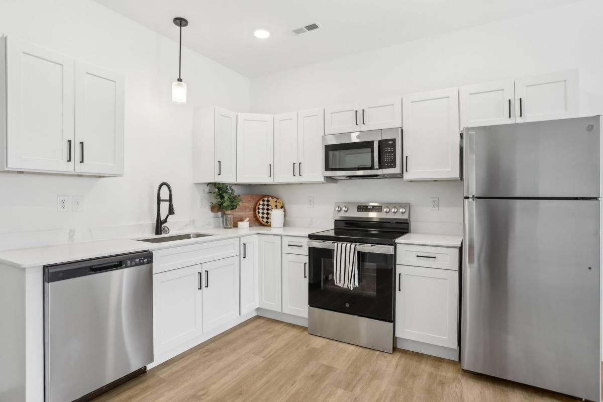 123 Rose Ann Ave, Moscow Mills, MO 63362 - Townhouse for Rent - Image 1