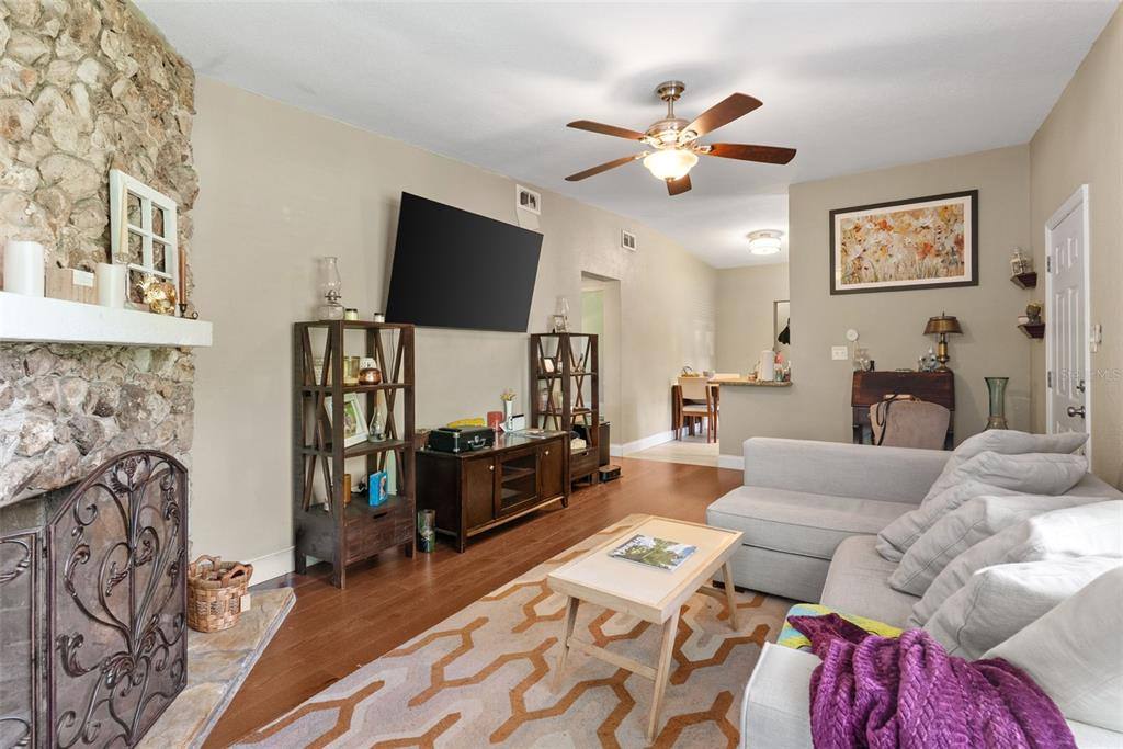 Apartment for rent at 719 Carew Ave #719, Orlando, FL 32804