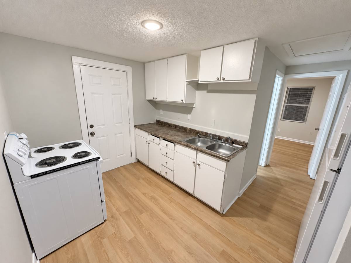 Apartment for rent at 1216-1218-1220-1222 N Mathewson, Wichita, KS 67214