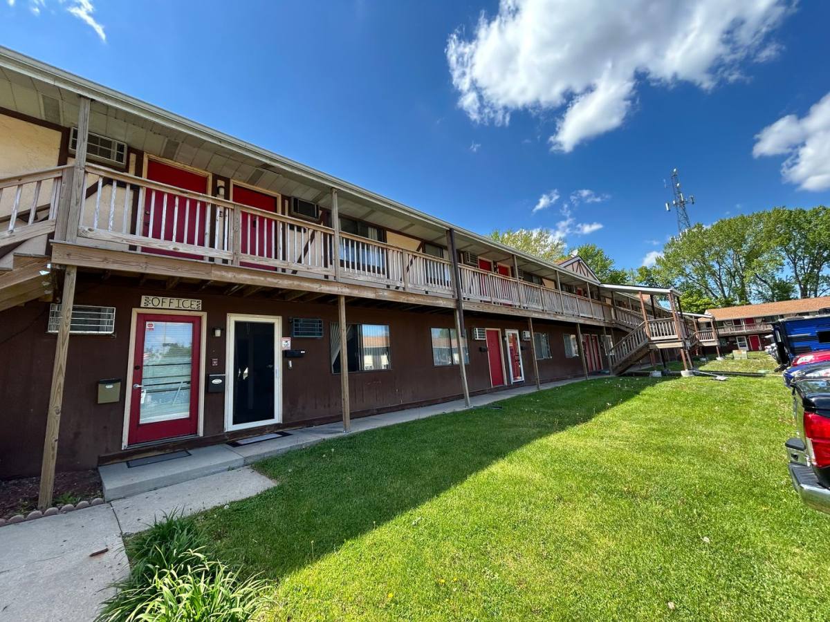 Apartment for rent at 988 Third St, Menasha, WI 54952