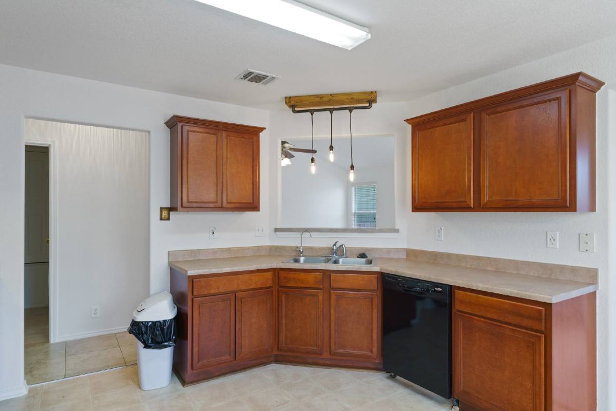 3413 Whisper Haven, Cibolo, TX 78108 - House for Rent - Image 15