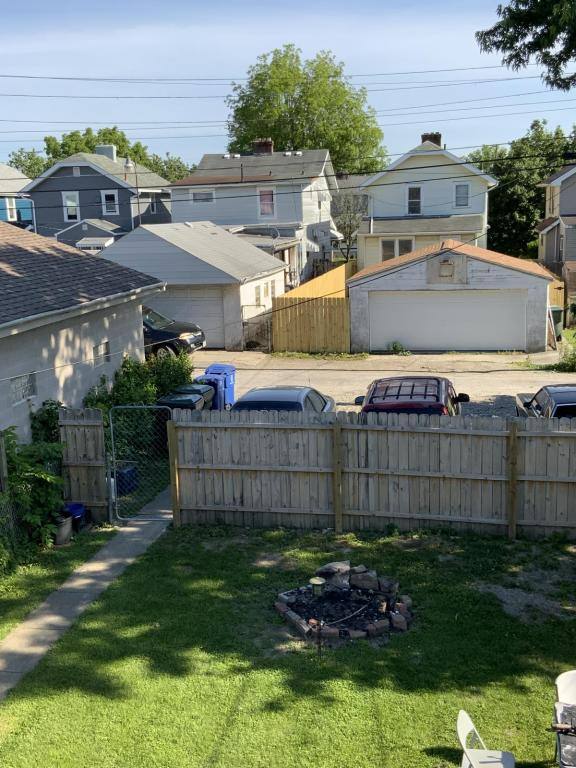 Apartment for rent at 607 1 2 E Sheldon, Columbus, OH 43207