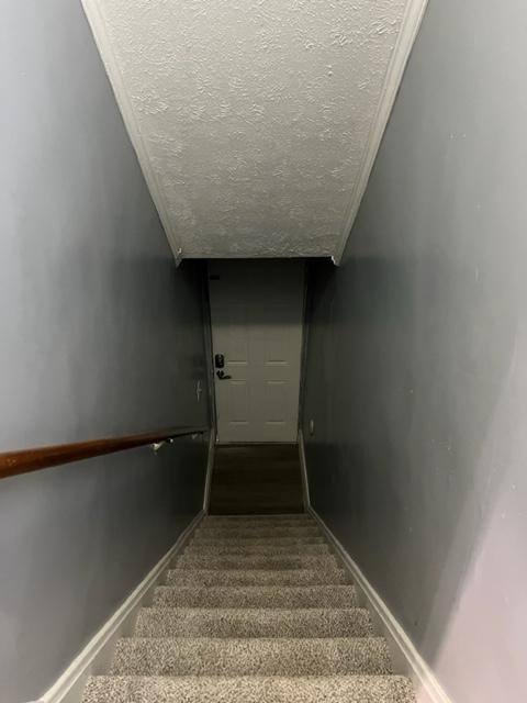 Apartment for rent at 607 1 2 E Sheldon, Columbus, OH 43207