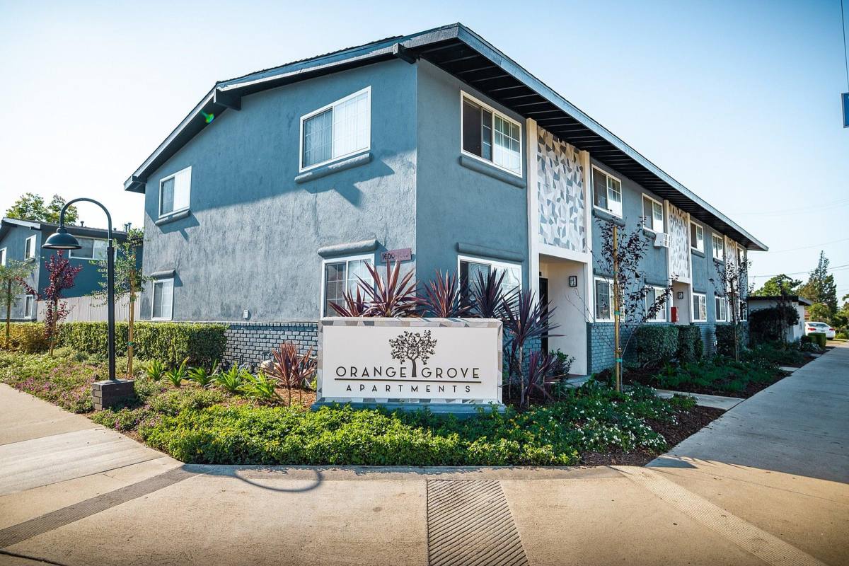 Townhouse for rent at Orange Grove, 1600 W Almond Ave, Orange, CA 92868