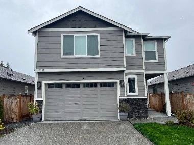 House for rent at 17741 26th Dr NE, Marysville, WA 98271