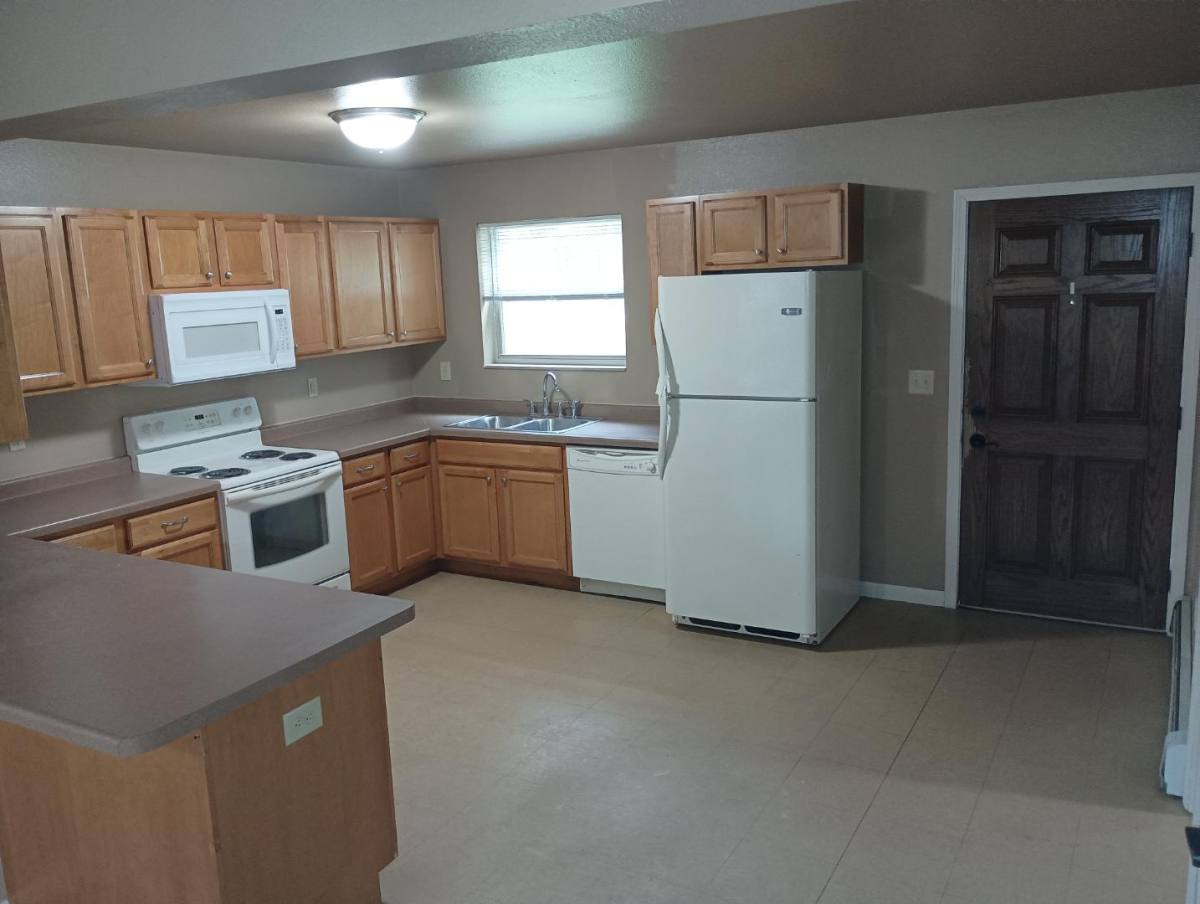 3700 Doolittle Dr #3, Stevens Point, WI 54481 - Apartment for Rent - Image 11