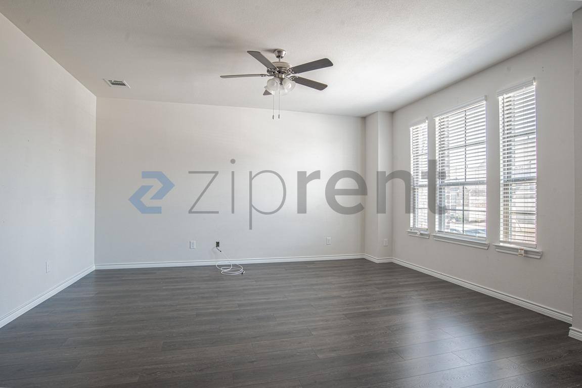 Townhouse for rent at 2149 Buffalo Hill Dr, Mesquite, TX 75149
