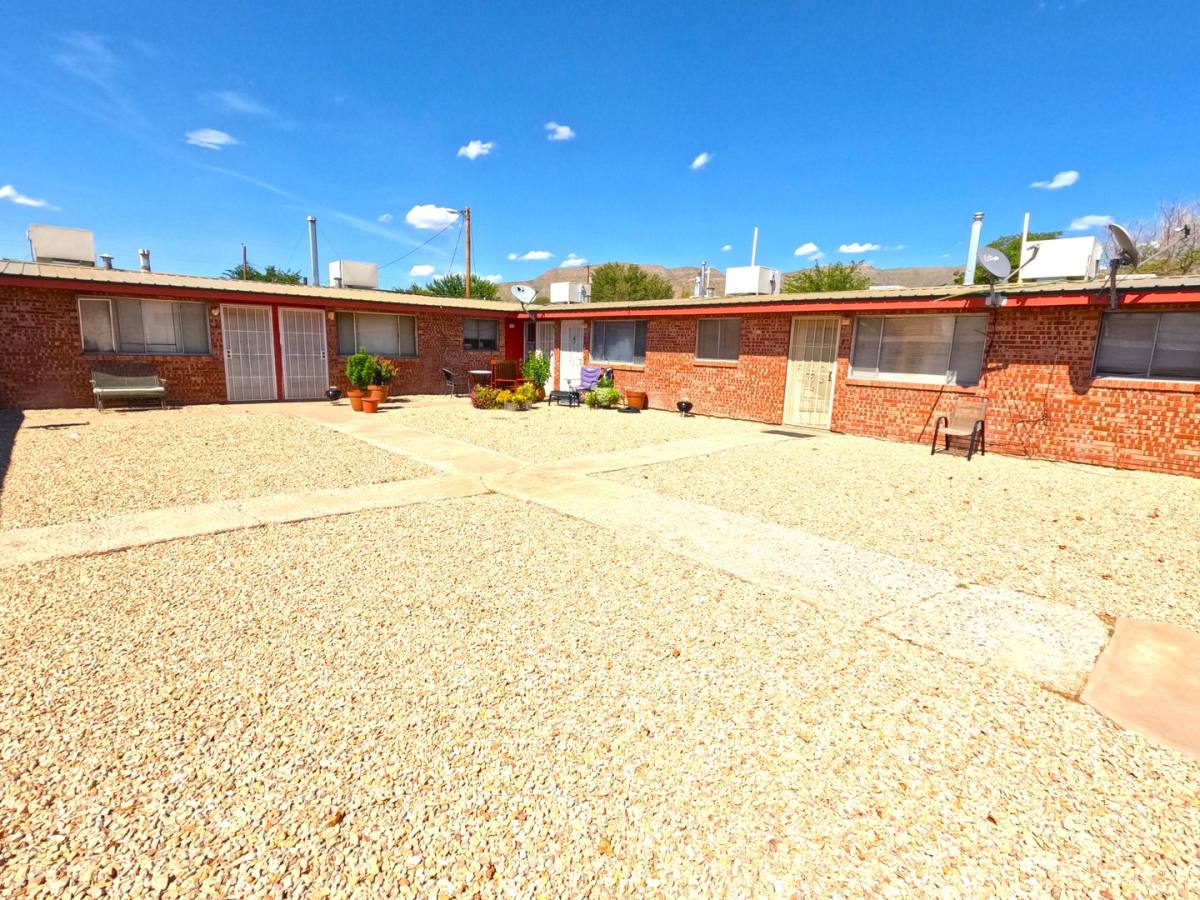 Apartment for rent at 1401-1407 Aspen, Alamogordo, NM 88310