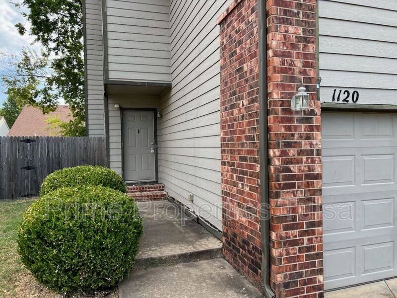 House for rent at 1120 W Florence Court, Broken Arrow, OK 74011