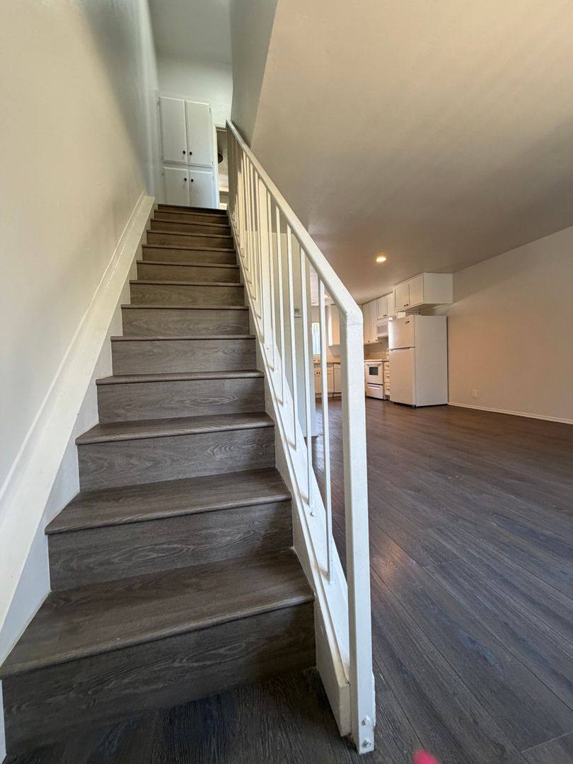 Apartment for rent at 1109-1111 E Ventura St, Santa Paula, CA 93060