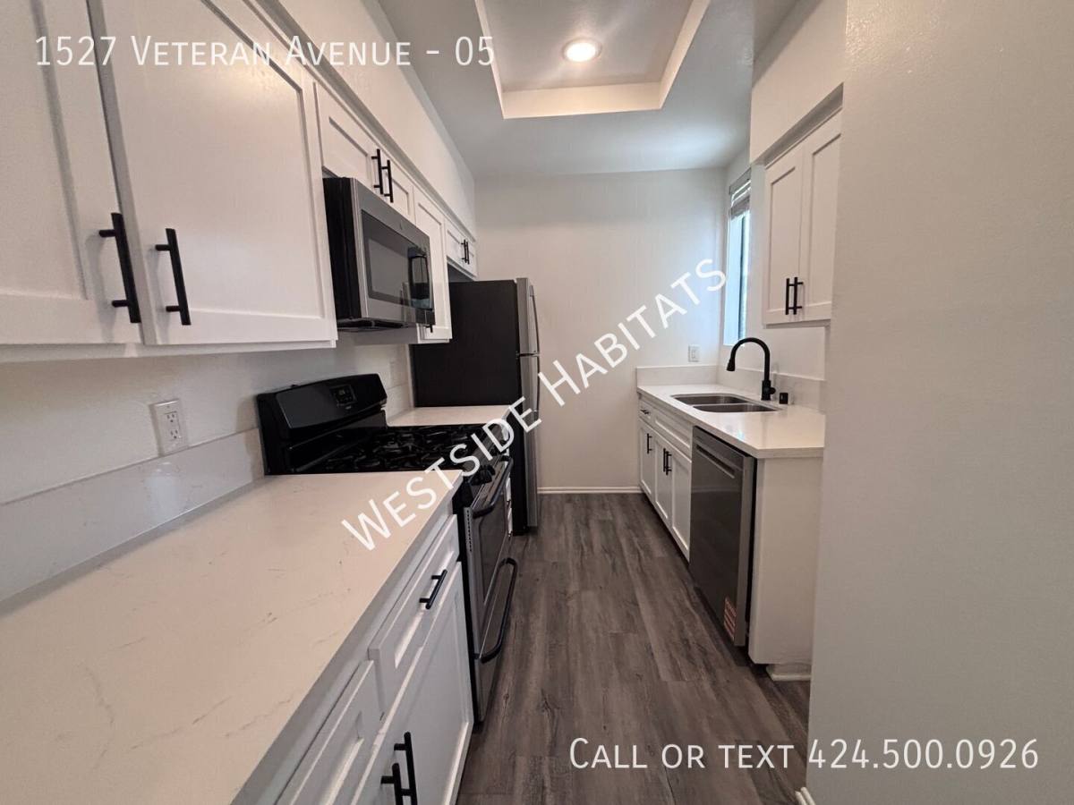Apartment for rent at 1527 Veteran Ave #5, Los Angeles, CA 90024