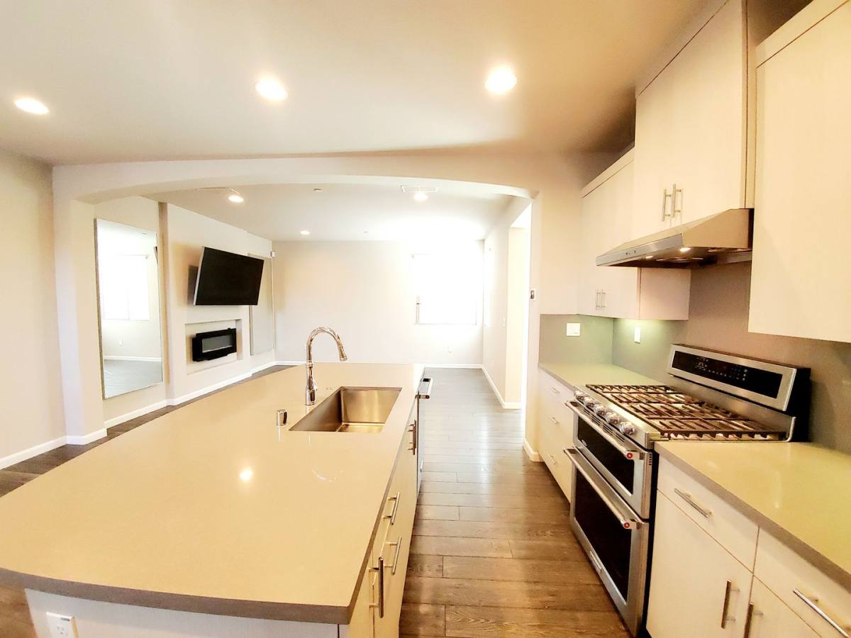 Townhouse for rent at 618 Montage Circle, Palo Alto, CA 94303