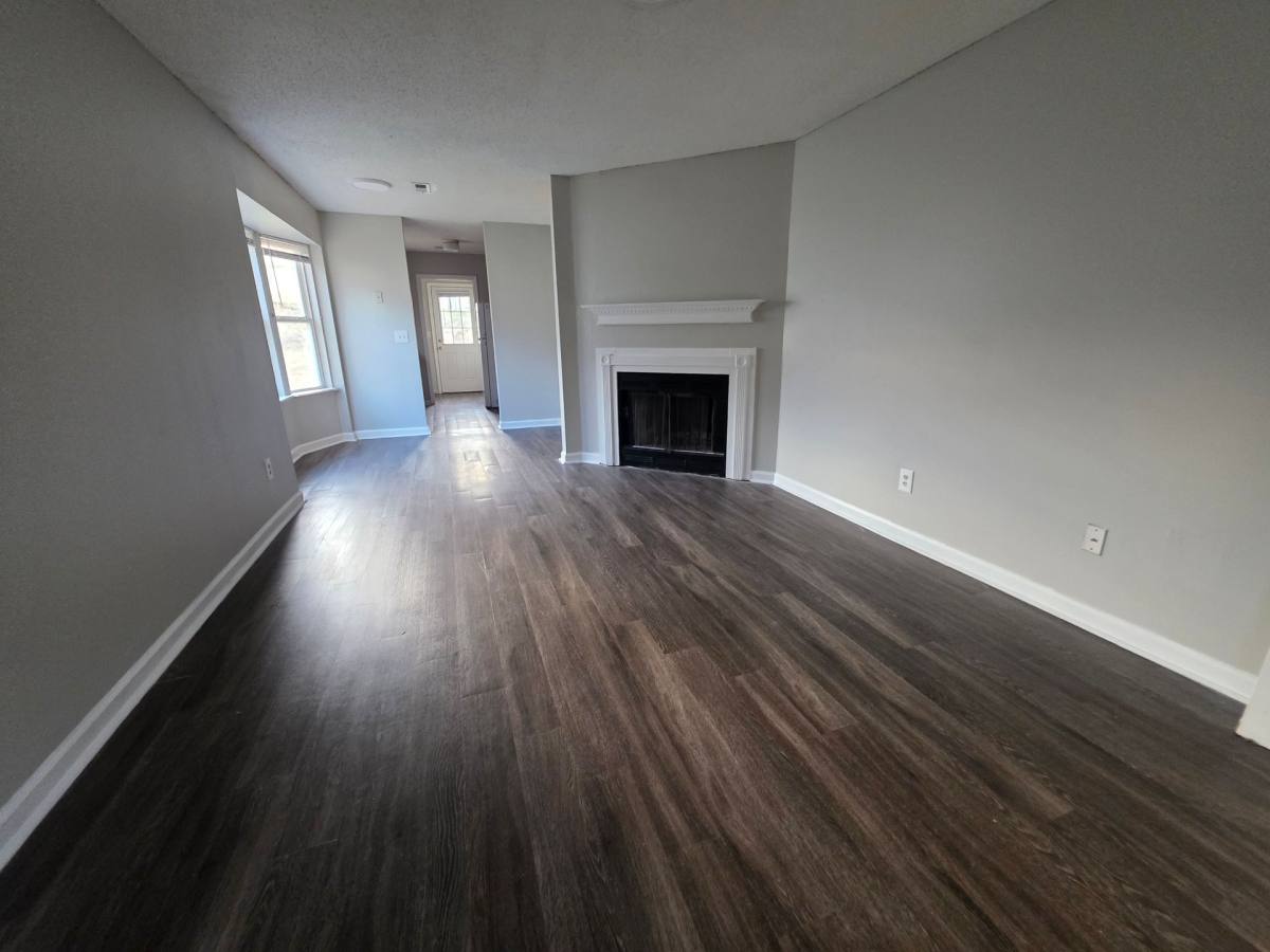 Townhouse for rent at 227 Vinewood Rd, McMinnville, TN 37110
