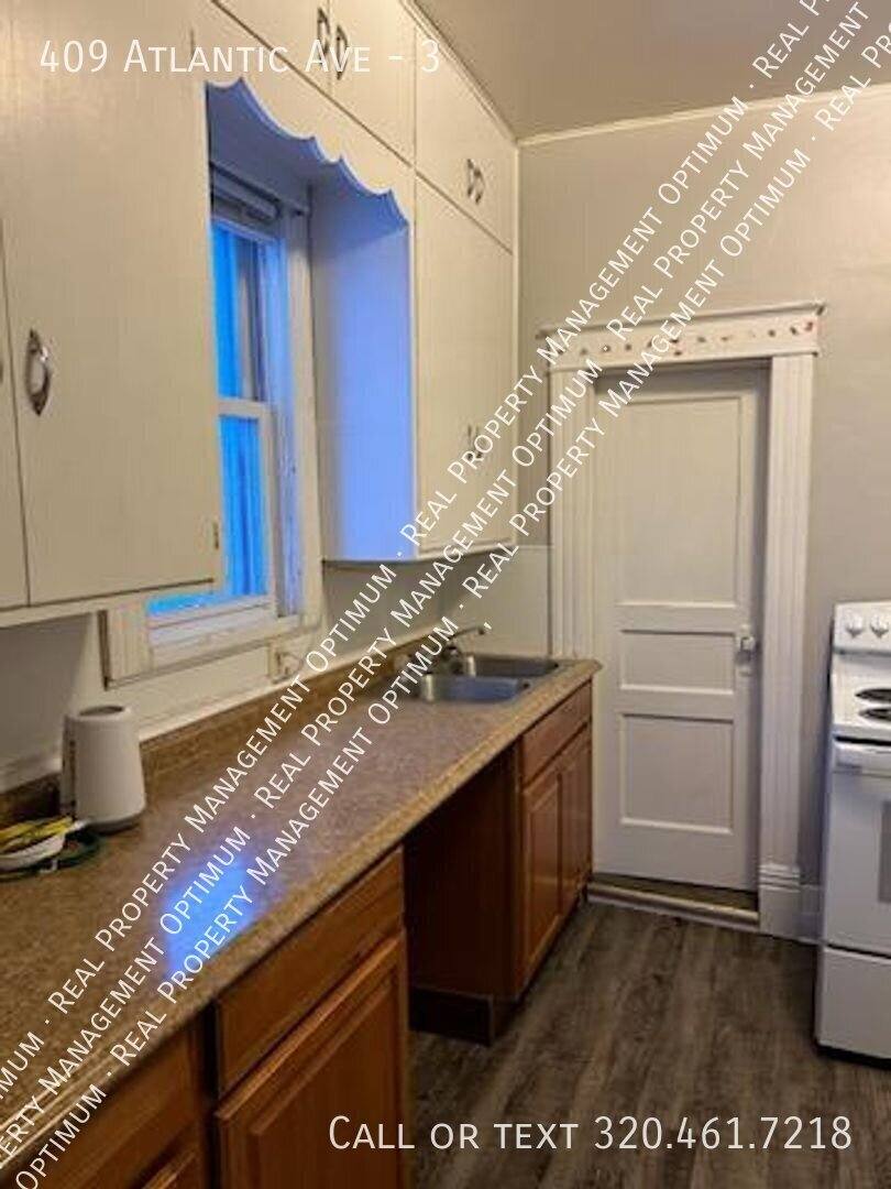 Apartment for rent at 409 Atlantic Ave #3, Morris, MN 56267