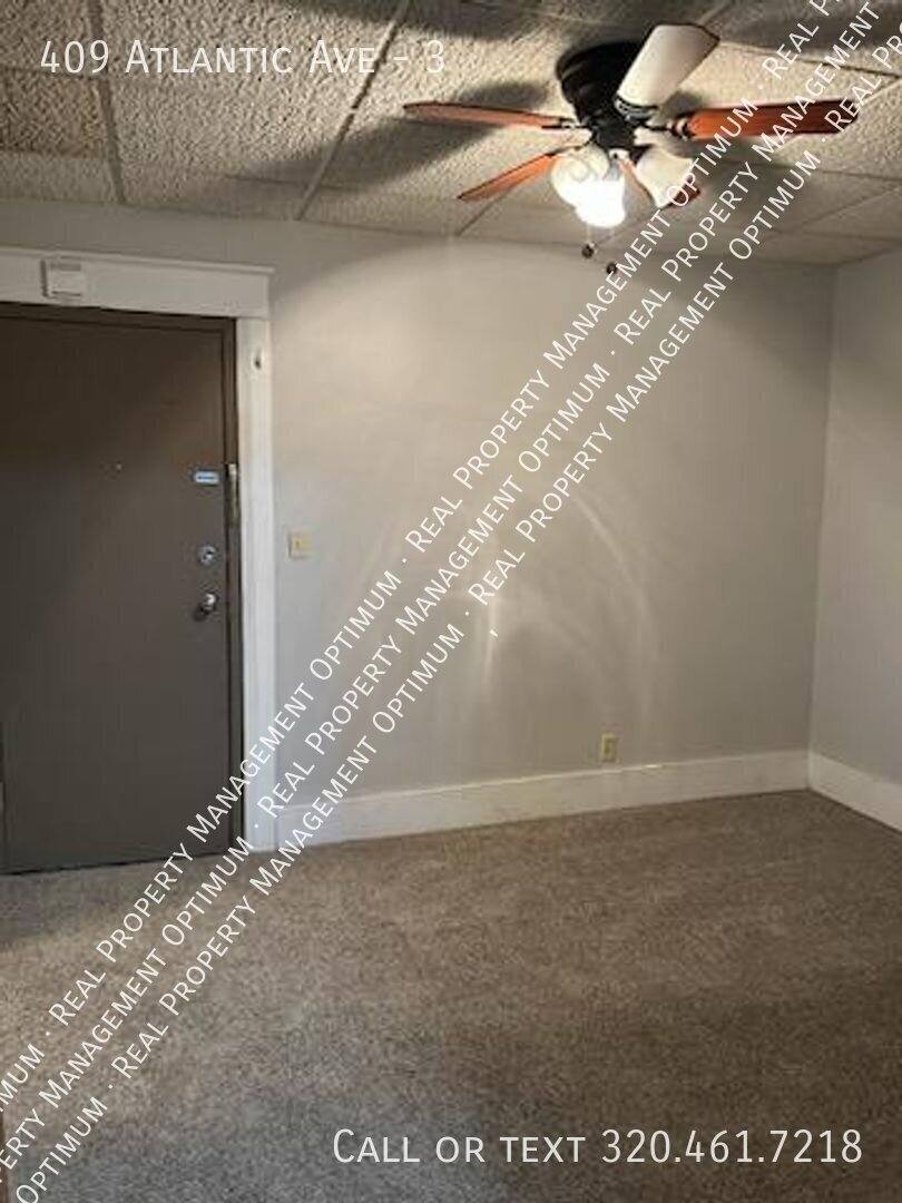 Apartment for rent at 409 Atlantic Ave #3, Morris, MN 56267