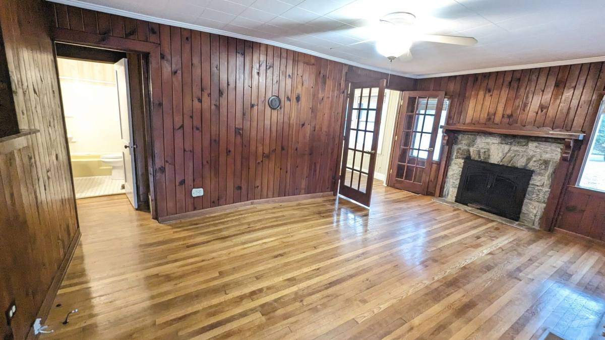 House for rent at 53 Sweetpea Lane, Hendersonville, NC 28791