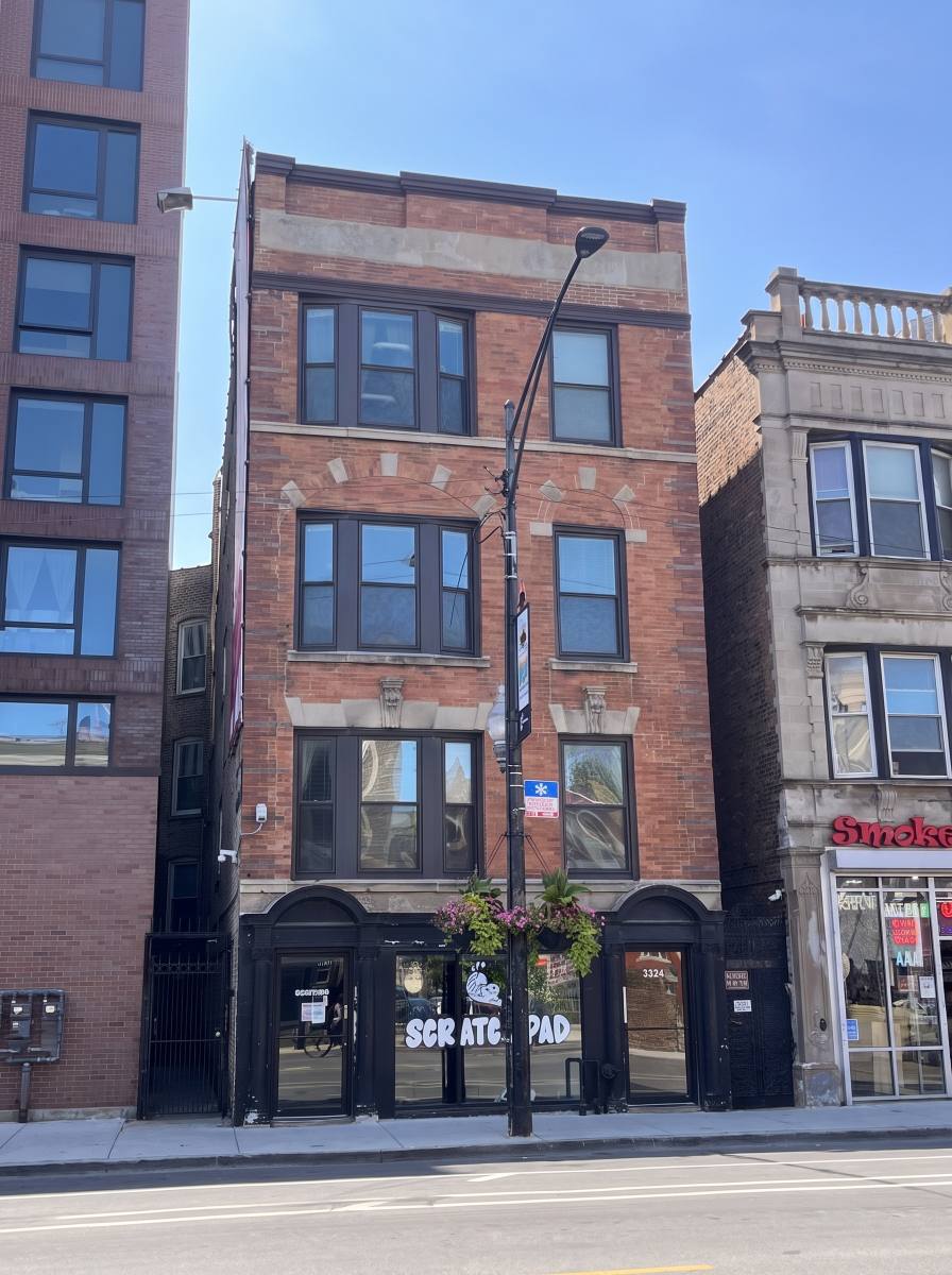Condo for rent at 3324 N Clark St #3R, Chicago, IL 60657
