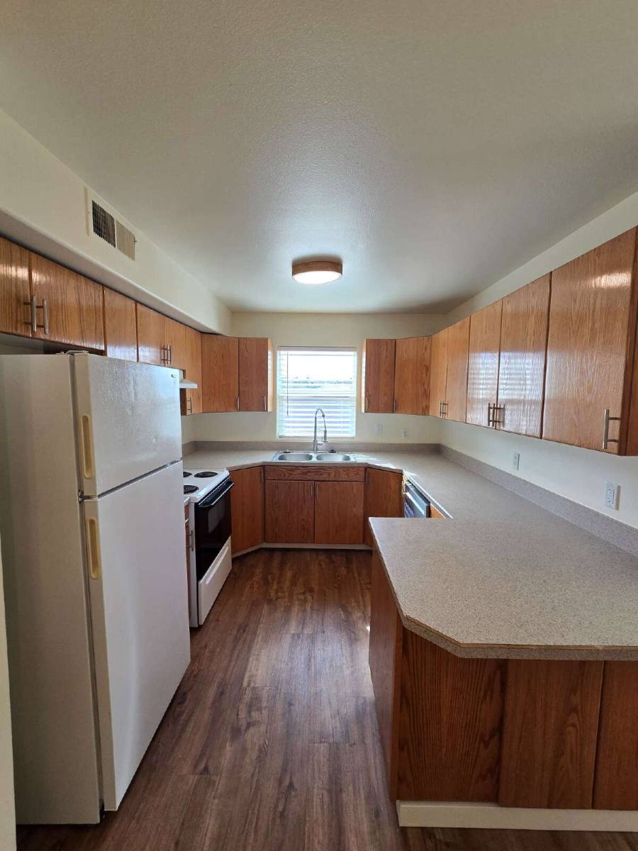 208 W 800 N, La Verkin, UT 84745 - Townhouse for Rent - Image 7