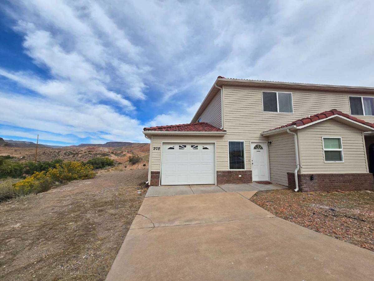 208 W 800 N, La Verkin, UT 84745 - Townhouse for Rent - Image 2