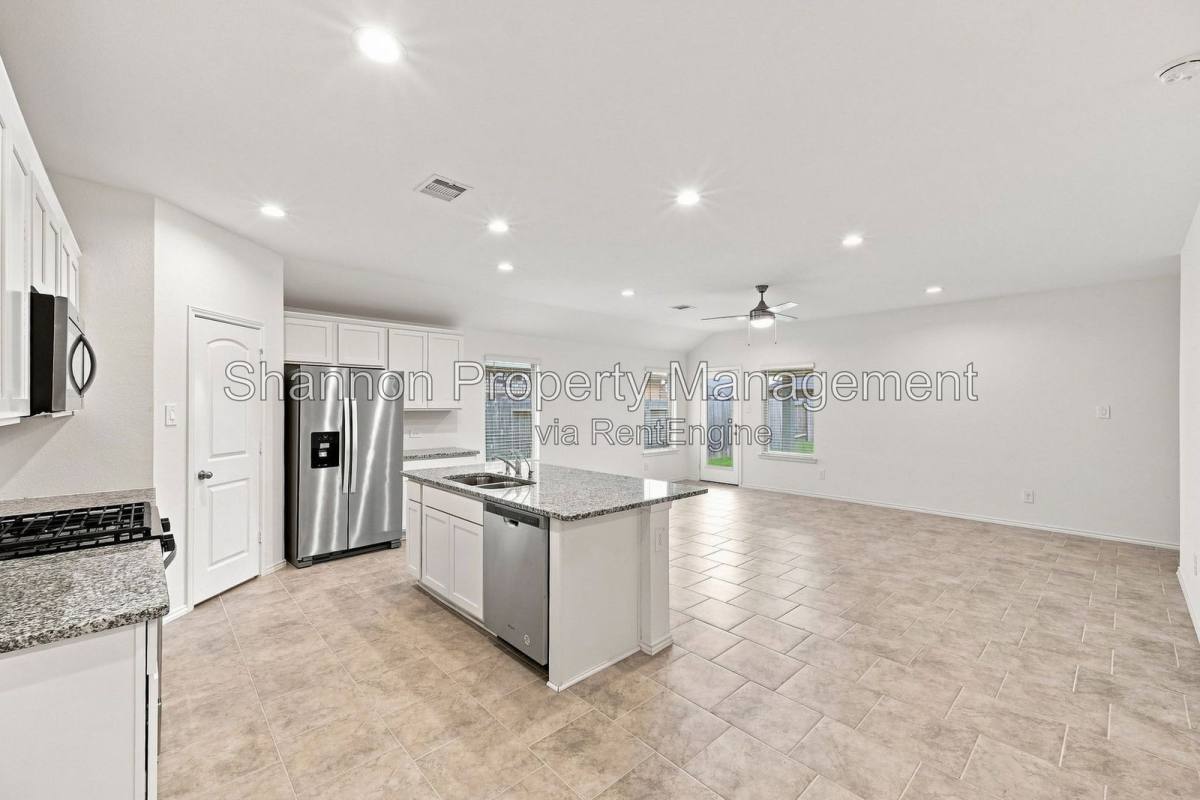 House for rent at 16007 Mersmann Ridge Lane, Hockley, TX 77447