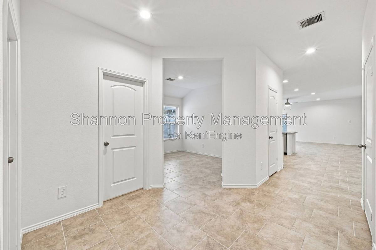 House for rent at 16007 Mersmann Ridge Lane, Hockley, TX 77447