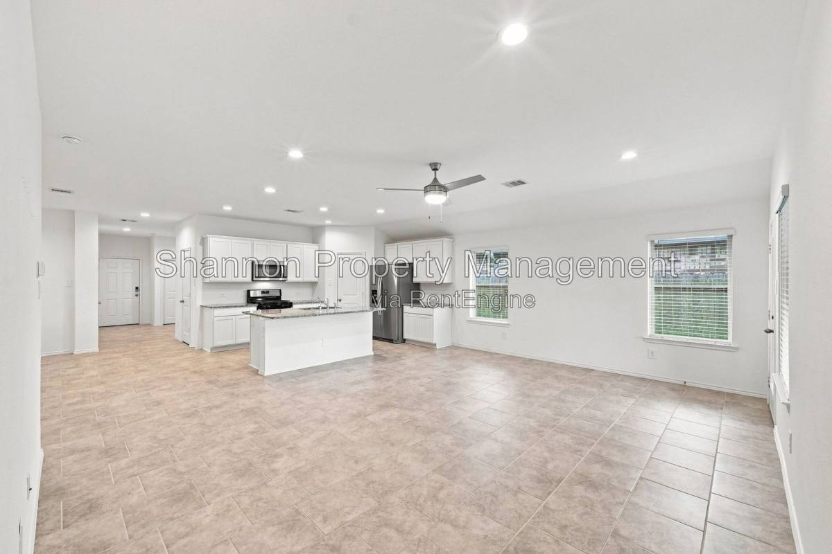 House for rent at 16007 Mersmann Ridge Lane, Hockley, TX 77447