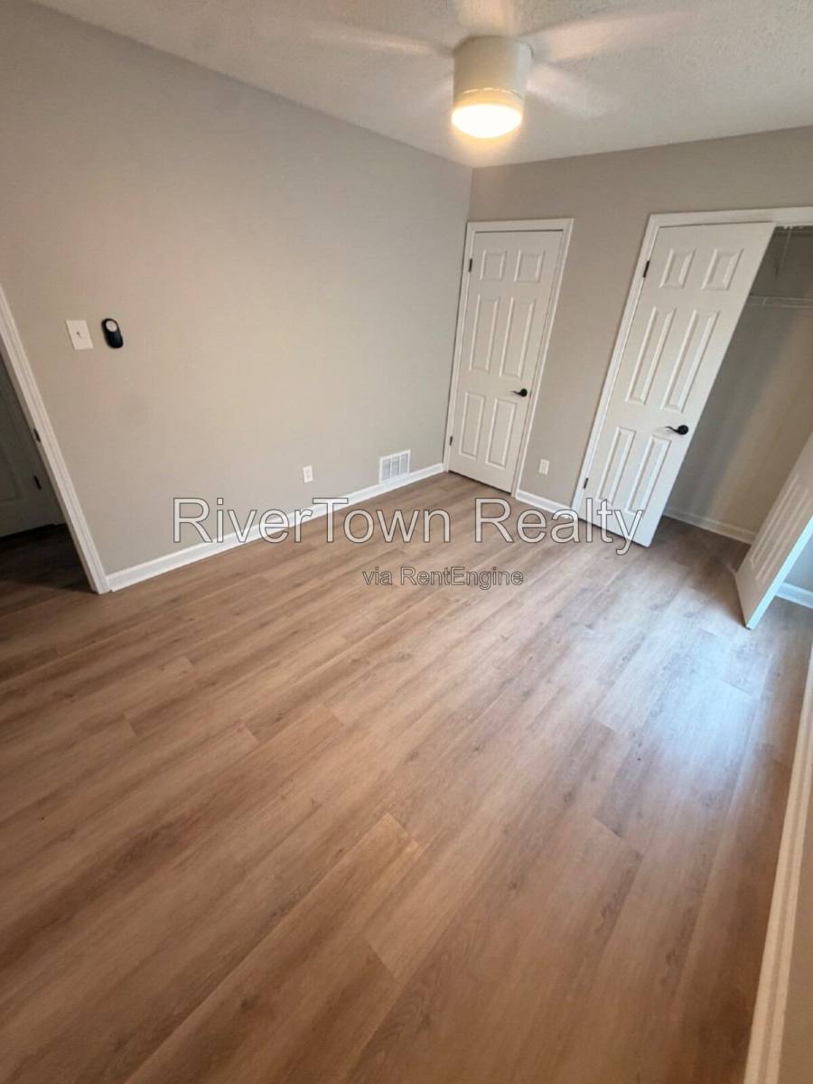 Townhouse for rent at 8272 Cedar Chest Dr, Cordova, TN 38016