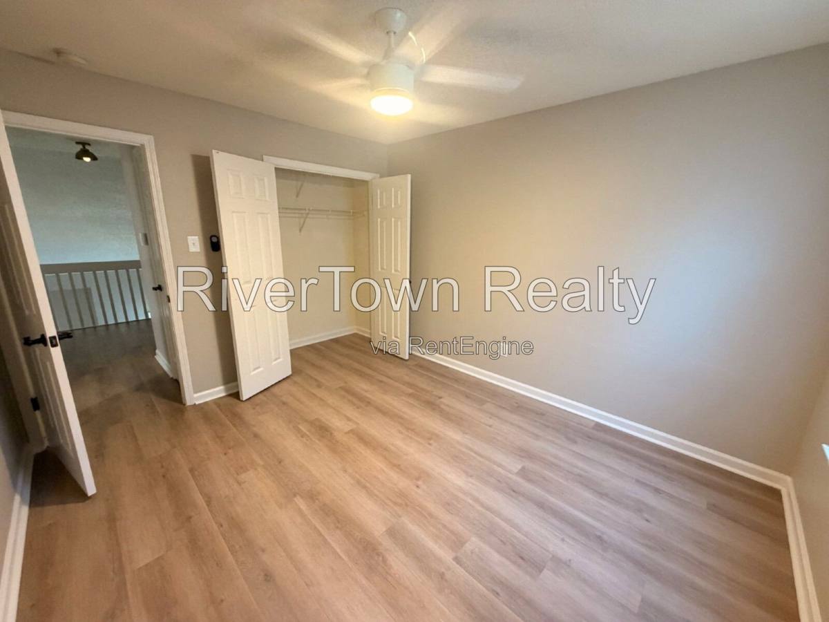 Townhouse for rent at 8272 Cedar Chest Dr, Cordova, TN 38016