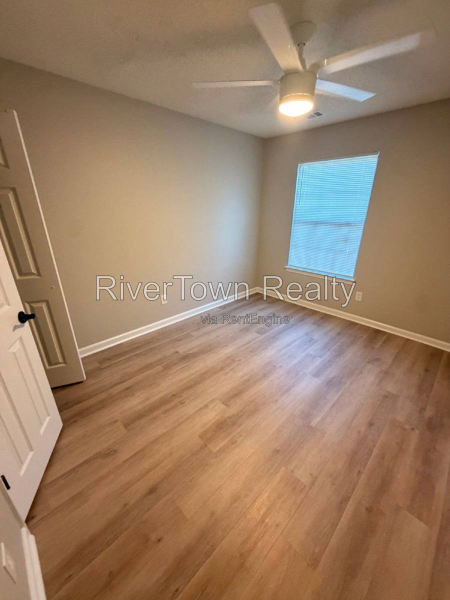 Townhouse for rent at 8272 Cedar Chest Dr, Cordova, TN 38016