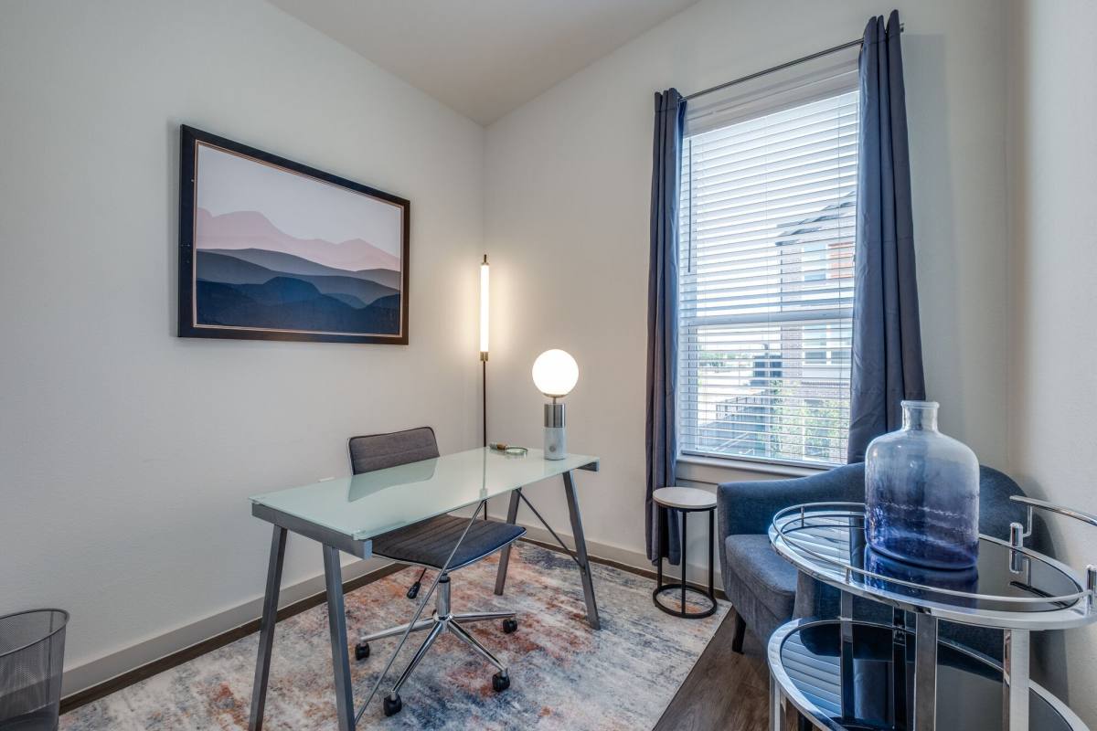Apartment for rent at 10030 Garland Rd, Dallas, TX 75218