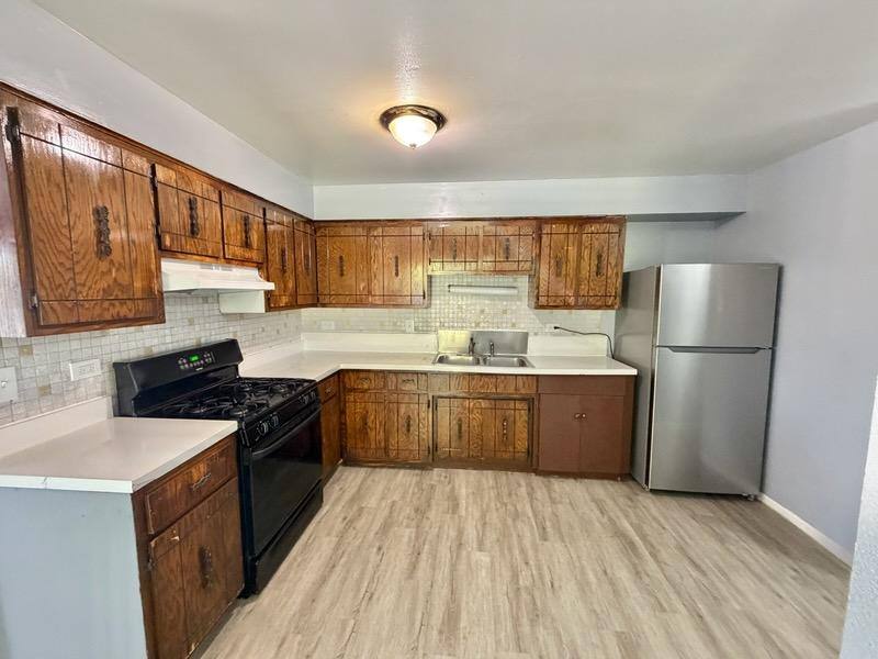 Apartment for rent at 10602 Oak Tree Dr, Worth, IL 60482