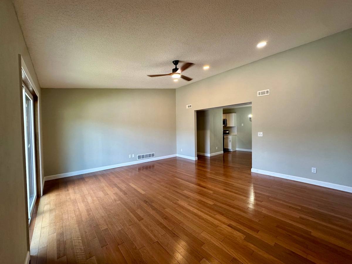 Apartment for rent at 12 Woodland Oaks Dr #5, Union, MO 63084