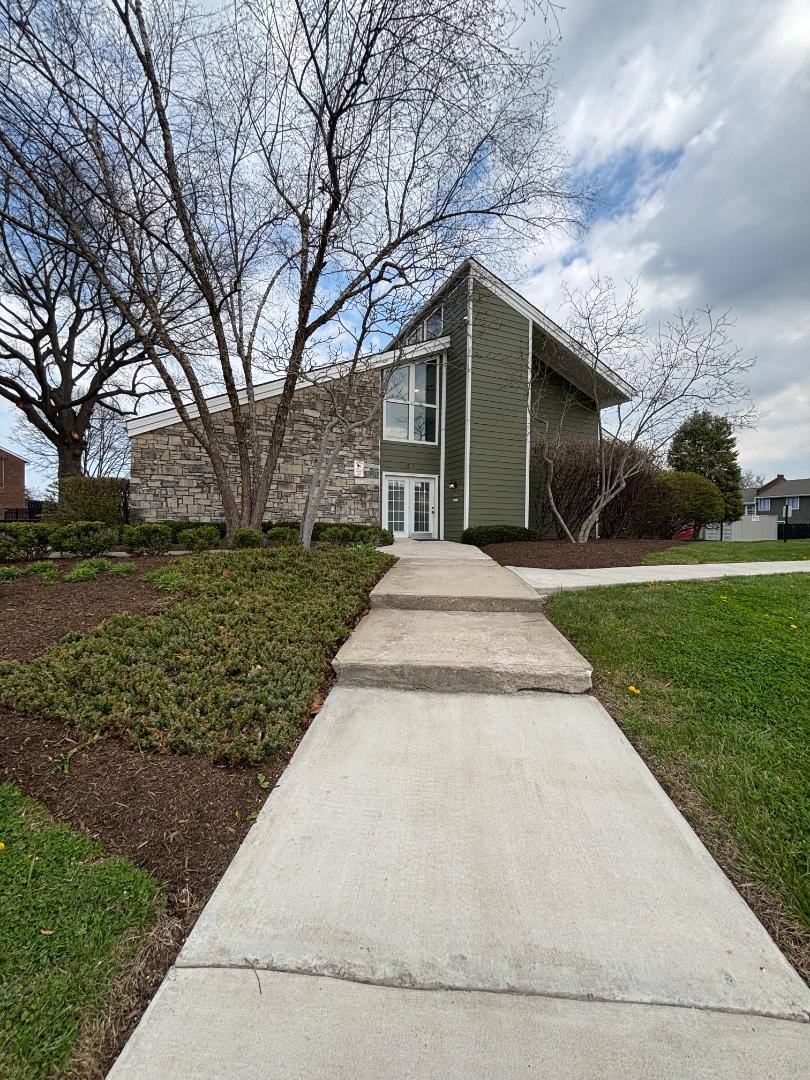 Townhouse for rent at 200 Alsab Court #2646, Lexington, KY 40509