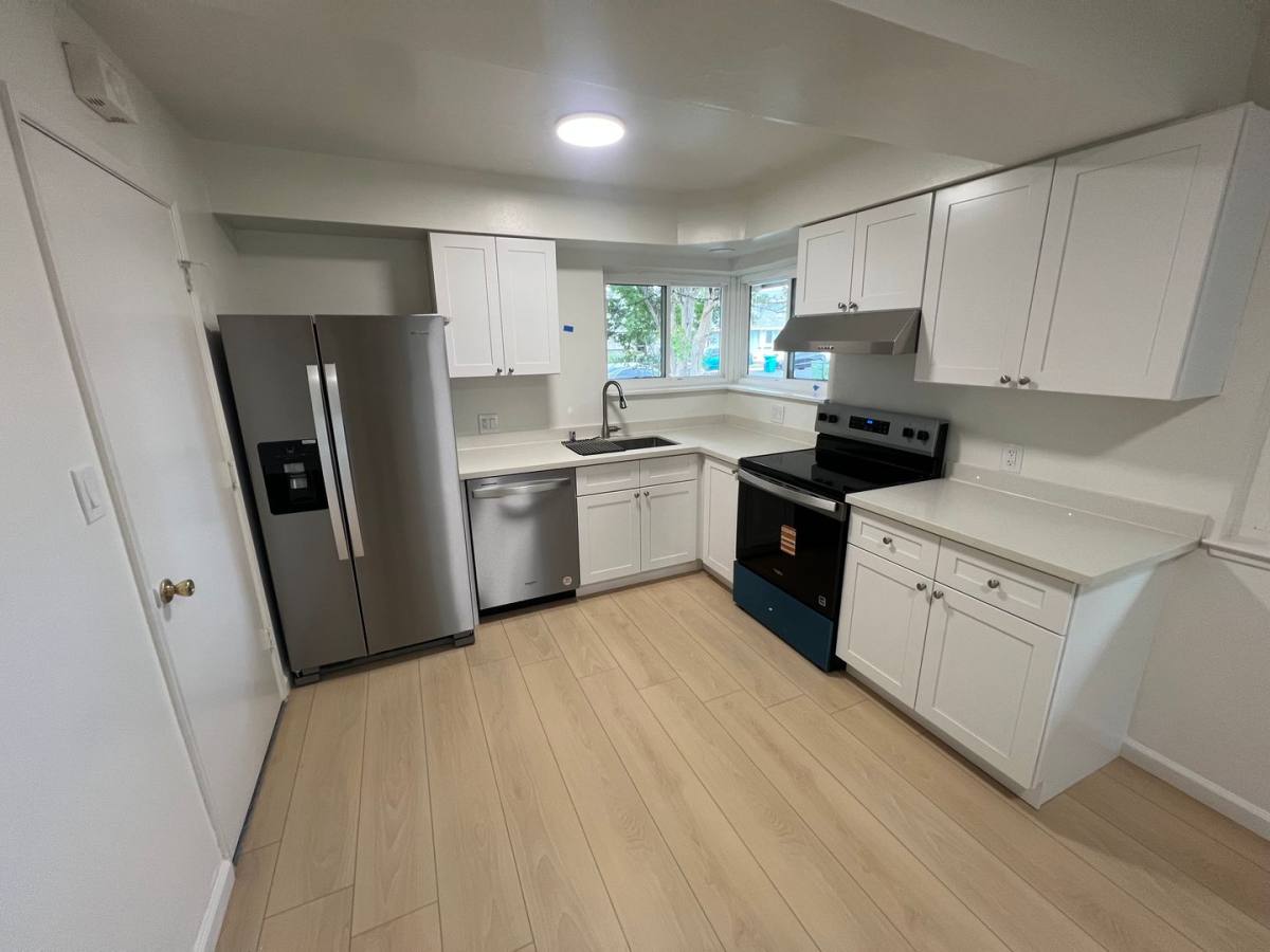 Apartment for rent at 2110-2112 Town & Country Lane, Santa Clara, CA 95050