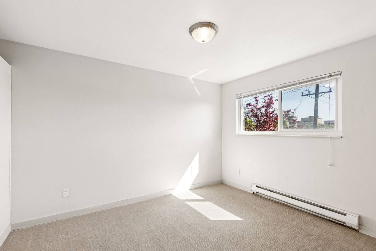 Harbor Town, 1653 21st Ave, Seattle, WA 98122 - Apartment for Rent - Image 3