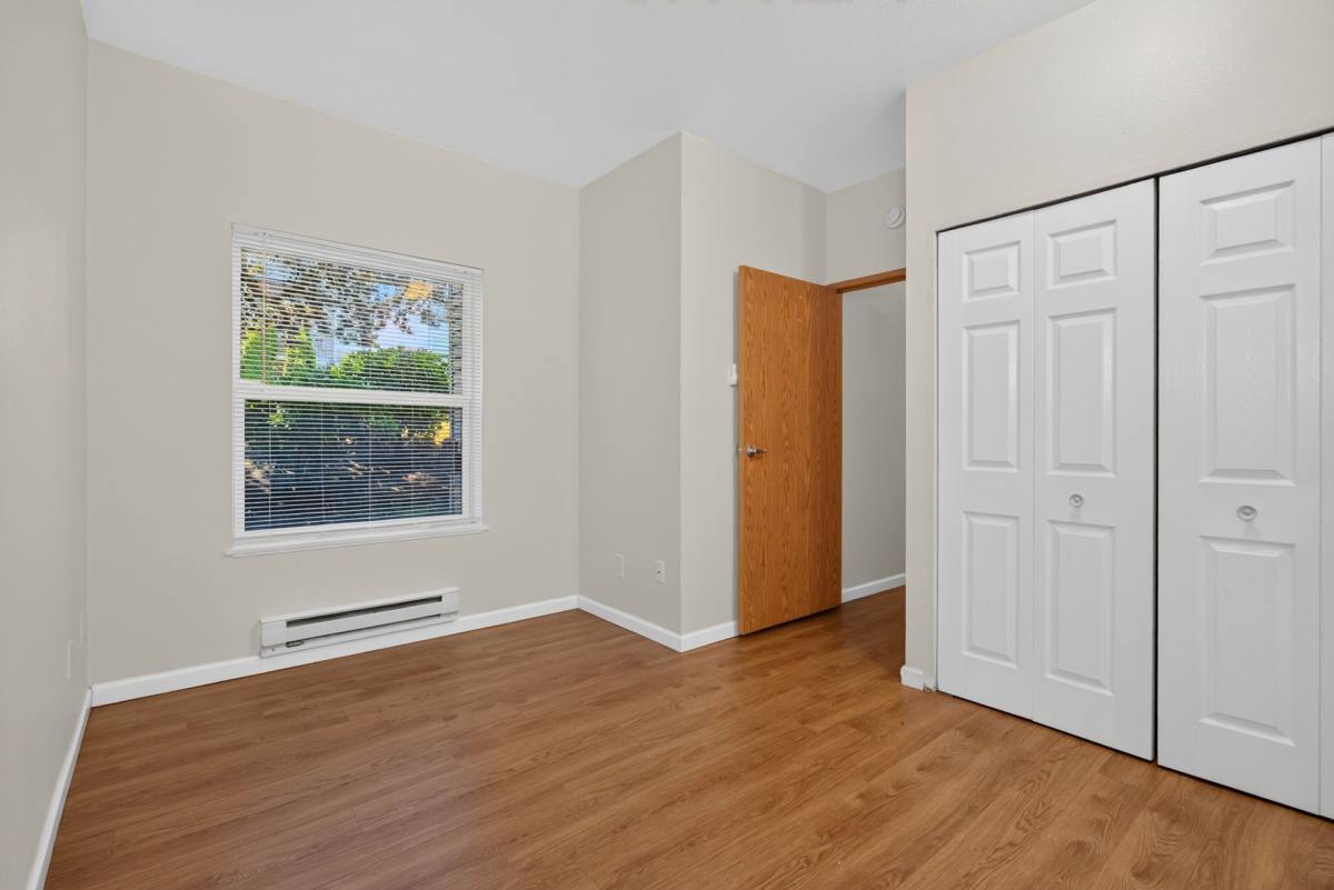 Apartment for rent at Crown Hill Court, 9514 8th Ave NW, Seattle, WA 98117